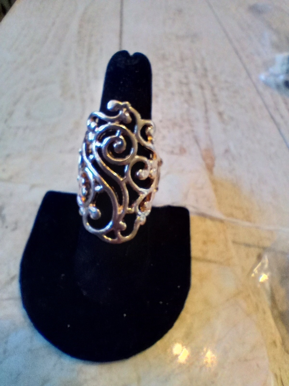 Elegant Filigree Statement Ring Gold-tone